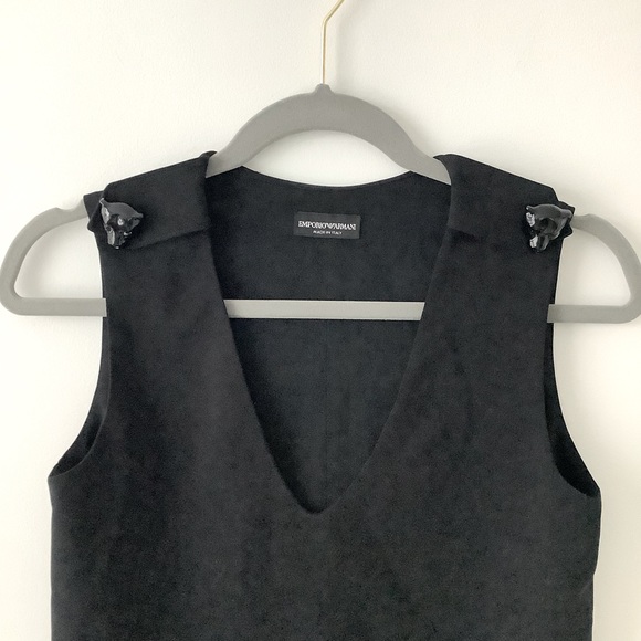 Emporio Armani women’s sleeveless black top v neck size s-m - Picture 1 of 8